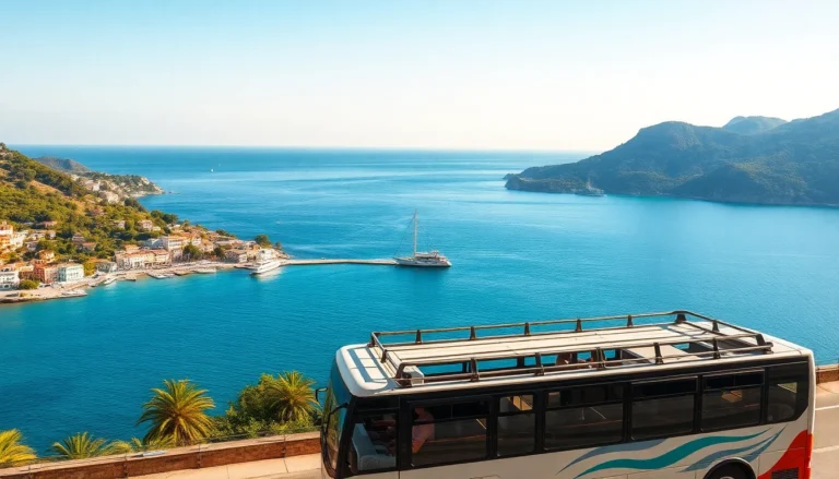 Vista estiva realistica di Ischia con il lungomare di Forio e il borgo di Sant’Angelo, con un bus scoperto in primo piano.